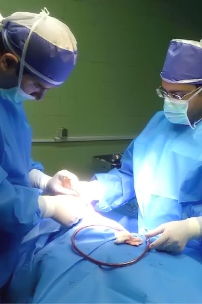 درباره دکتر هادی شریف زاده 1 dr-sharifzadeh